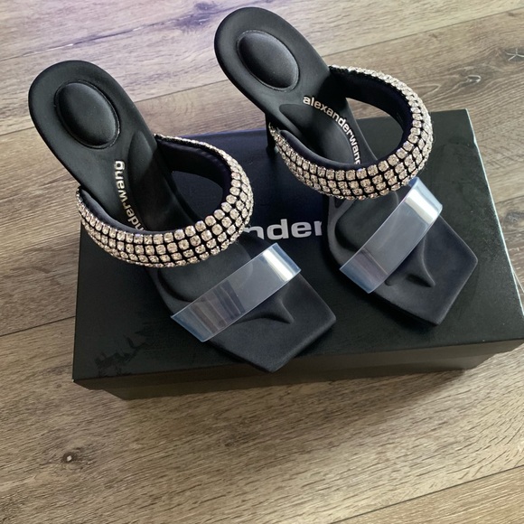 Alexander Wang Rhinestone/Clear beautiful heels Size 8 In Good Condition - Picture 7 of 9